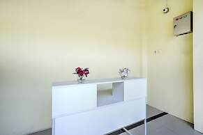 Super OYO 2509 Hotel Tebel 19