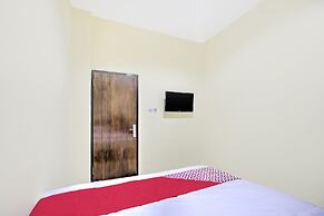 Super OYO 2509 Hotel Tebel 19