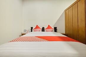 OYO 2519 Mayang Garini