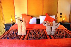 Merzouga Paradise Luxury Camp