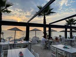 Greek Pride Seafront Hotel