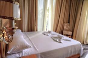 Greek Pride Seafront Hotel