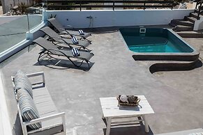 The Grand Cave House