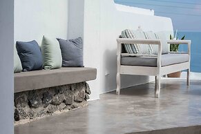 The Grand Cave House