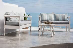 The Grand Cave House