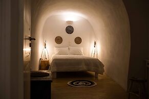 The Grand Cave House