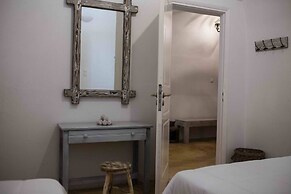 The Grand Cave House