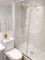 Plaza Ñuñoa - Metro Chile España