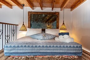 Koskinou Traditional House