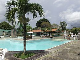 Amazon River Resort Hotel