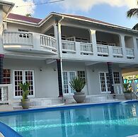 Bay Heights Bed and Breakfast