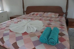 Bay Heights Bed and Breakfast