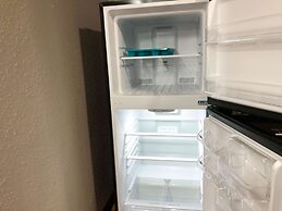 Studio 6 Wichita, KS - Airport