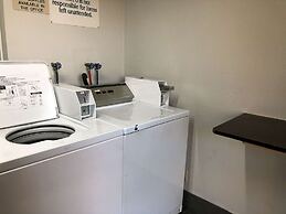 Studio 6 Wichita, KS - Airport