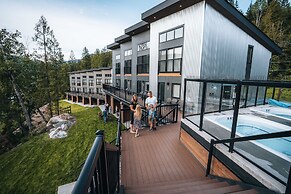 Basecamp Resorts Revelstoke