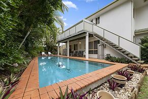 Fabulous Pet Friendly Family Home - 3 Carribean Court