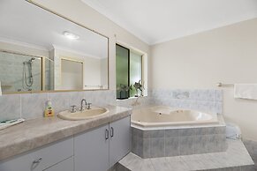 Fabulous Pet Friendly Family Home - 3 Carribean Court