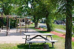 Great Blue Resorts - Woodland Estate