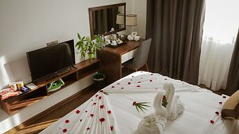 Sen Yangon Lakeview Hotel