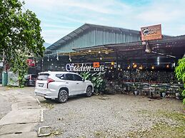 OYO 990 Stadion Residence Syariah