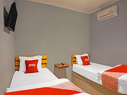 OYO 990 Stadion Residence Syariah