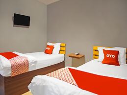 OYO 990 Stadion Residence Syariah