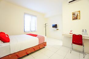 Super OYO 1838 COZY Home