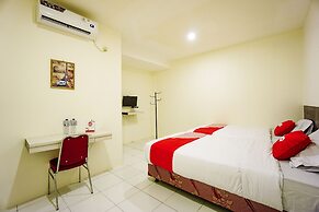 Super OYO 1838 COZY Home