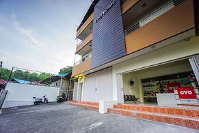 Super OYO 1838 COZY Home