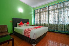 OYO 1389 Hotel Carissima