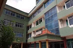 OYO 1389 Hotel Carissima