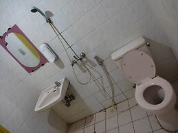 OYO 1389 Hotel Carissima