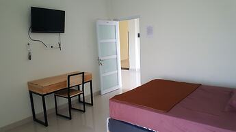 OYO 2203 Wira Residence