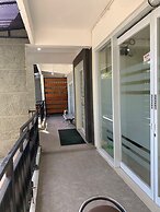 OYO 2203 Wira Residence