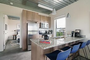 Lodgeur at Mid Main Lofts