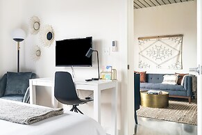 Lodgeur at Mid Main Lofts