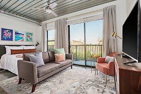 Lodgeur at Mid Main Lofts