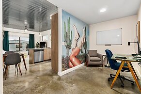 Lodgeur at Mid Main Lofts