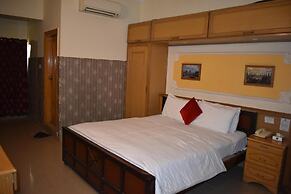 Hotel De Mall