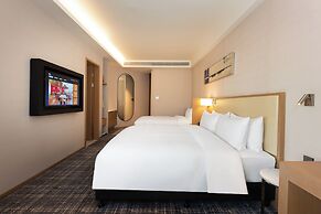Xence Hotel