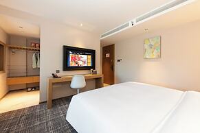 Xence Hotel