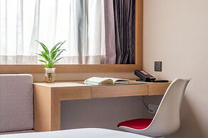 Xence Hotel