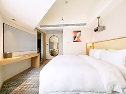 Xence Hotel