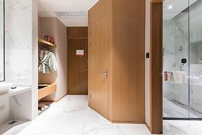 Xence Hotel
