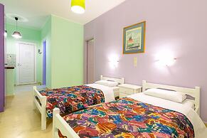 Ni-Mar Studios & Apartments