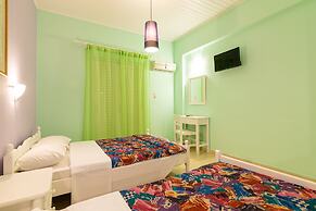 Ni-Mar Studios & Apartments