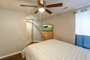 SmokyStays Swiss Cottage Chalet