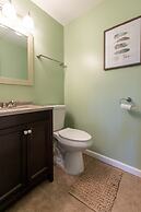 SmokyStays Swiss Cottage Chalet