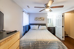 SmokyStays Swiss Cottage Chalet