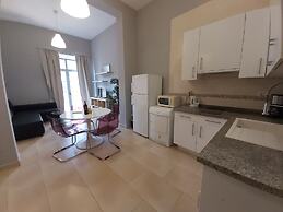 Del Parque Flats Central